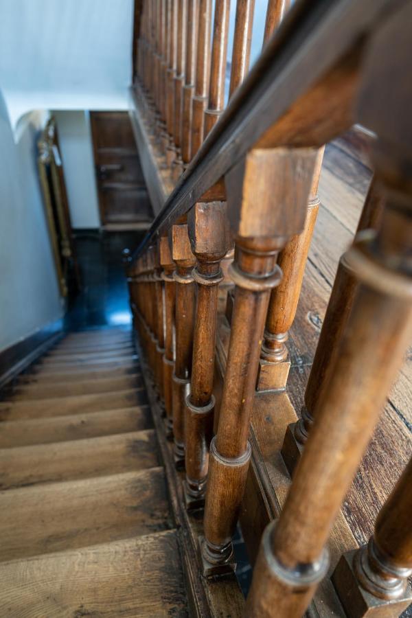 Отель Le Richmond Godinne Экстерьер фото