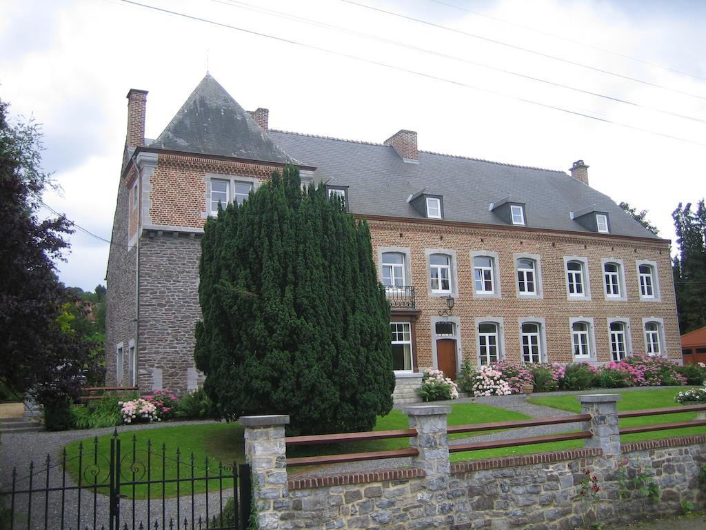 Отель Le Richmond Godinne Экстерьер фото
